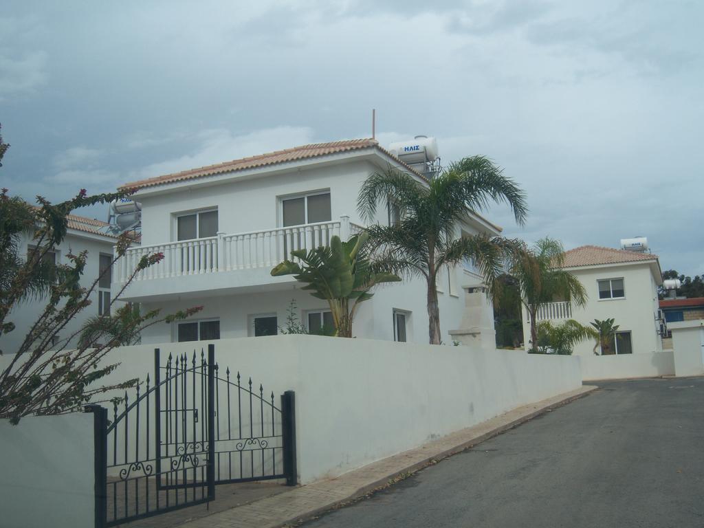 Hara Nissi Beach Villas Айя-Напа Номер фото
